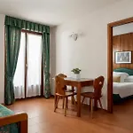 Cristallo Hotell 4*