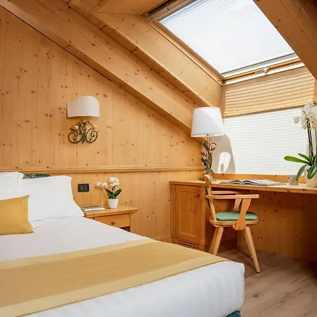 Cristallo Hotel 4*