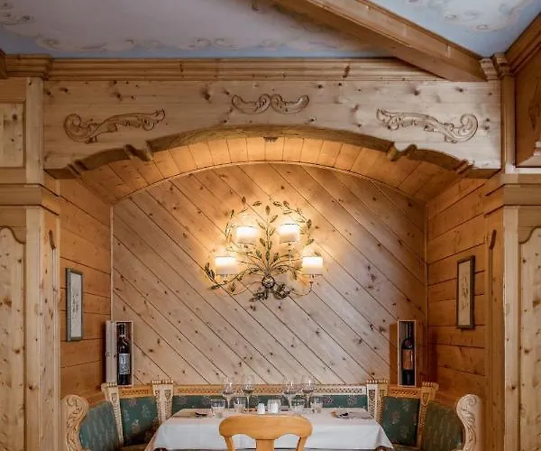 Cristallo Готель 4*