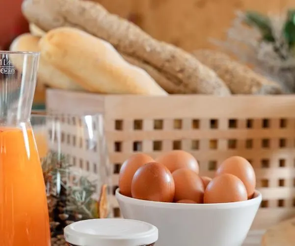 Cristallo Готель