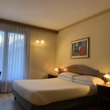 Cristallo 4* Μπόρμιο