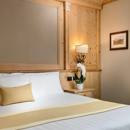 Cristallo Hotel 4*