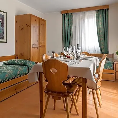Hotel Cristallo 4*